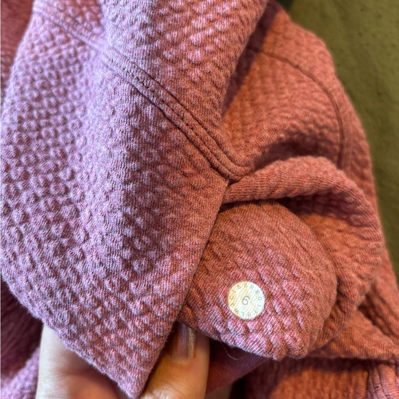 Lululemon Catch A Moment Crew - Picture 5 of 8